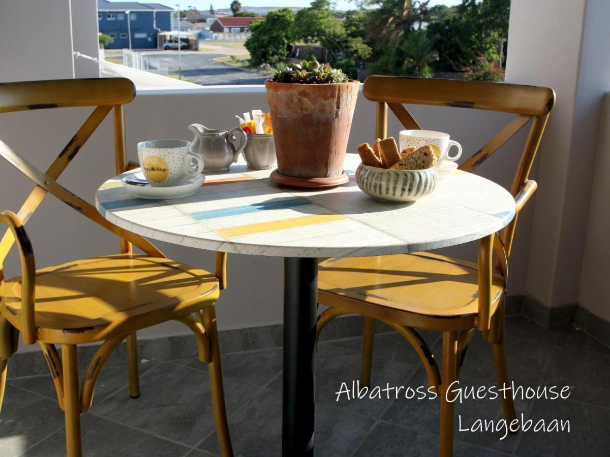 Albatross Guesthouse Лангебан Экстерьер фото
