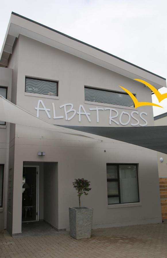 Albatross Guesthouse Лангебан Экстерьер фото