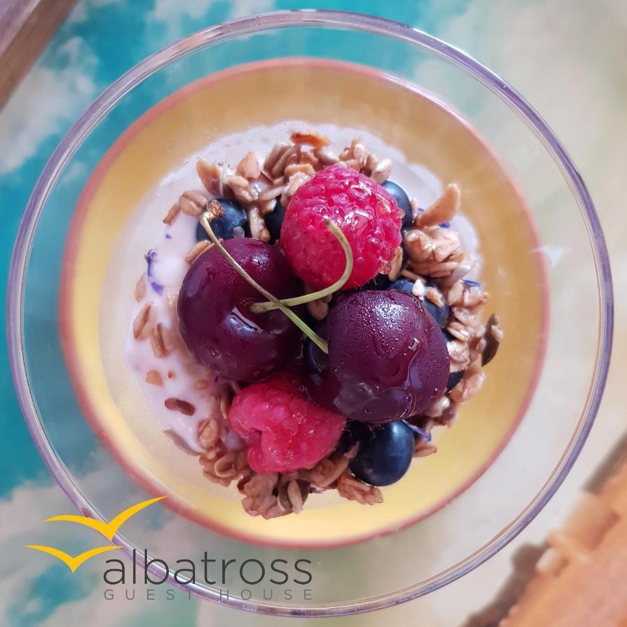 Albatross Guesthouse Лангебан Экстерьер фото
